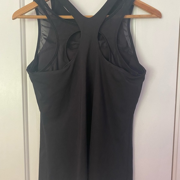 Athleta Tank Top Built in Bra - Picture 4 of 4